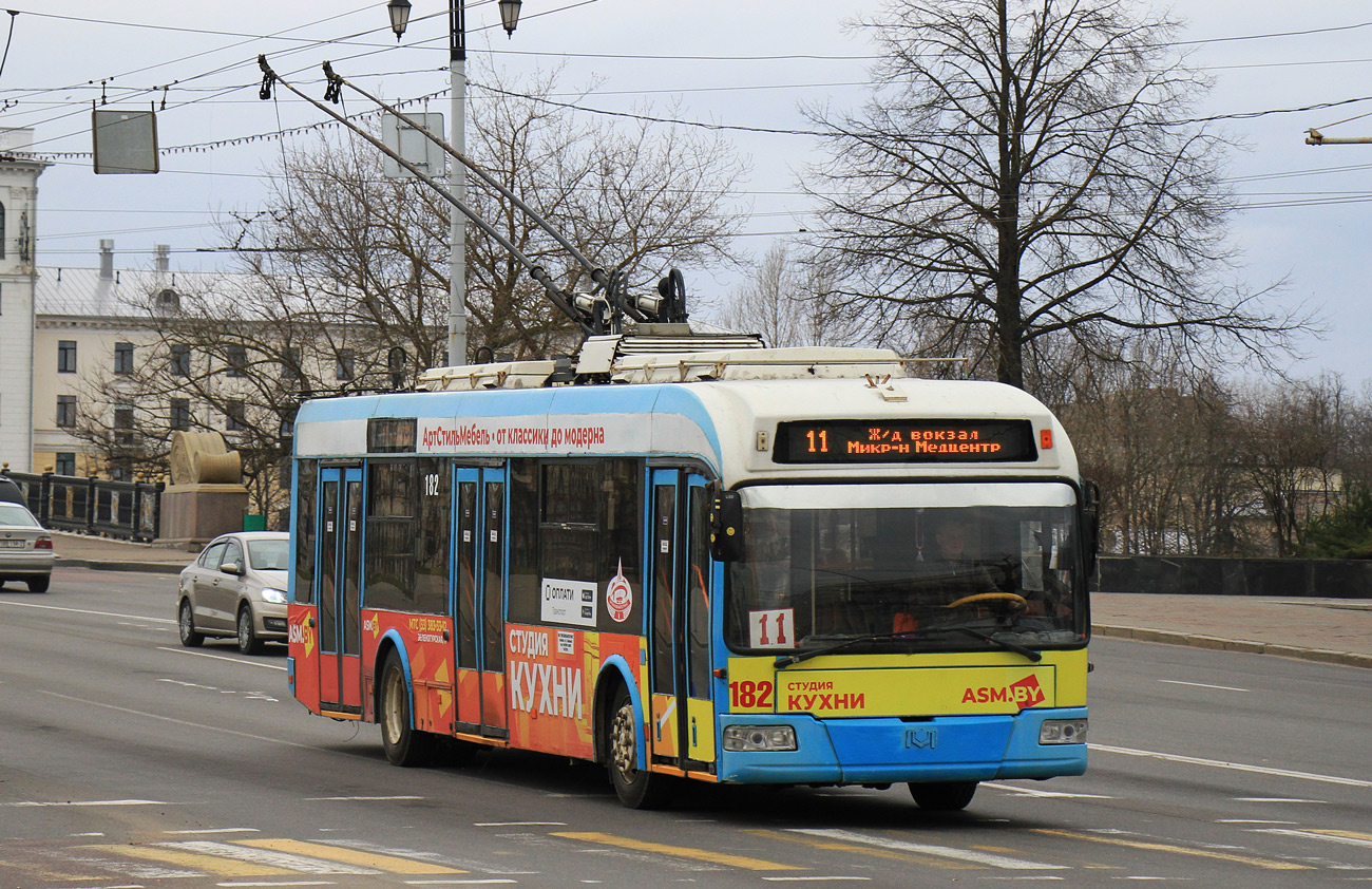 Витебск, БКМ 32102 № 182