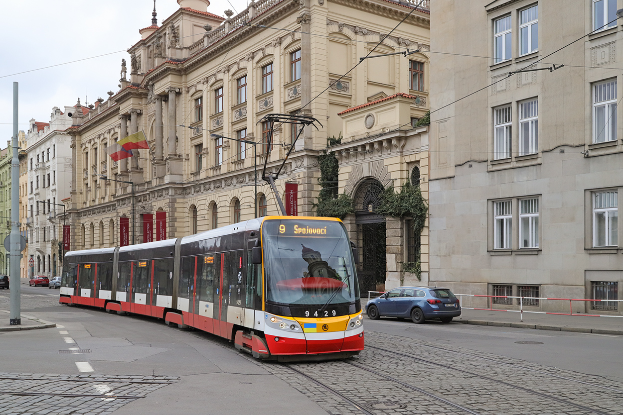 Прага, Škoda 15T7 ForCity Alfa Praha № 9429