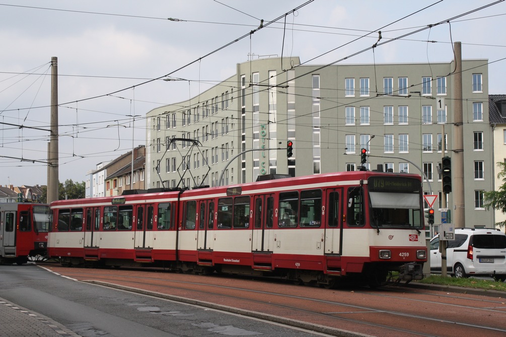 Дюссельдорф, Duewag B80D № 4259