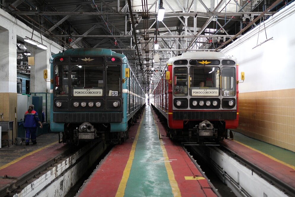 Moskau, 81-717.5М (MVM) Nr. 2692; Moskau, 81-717.5М (MVM) Nr. 2764