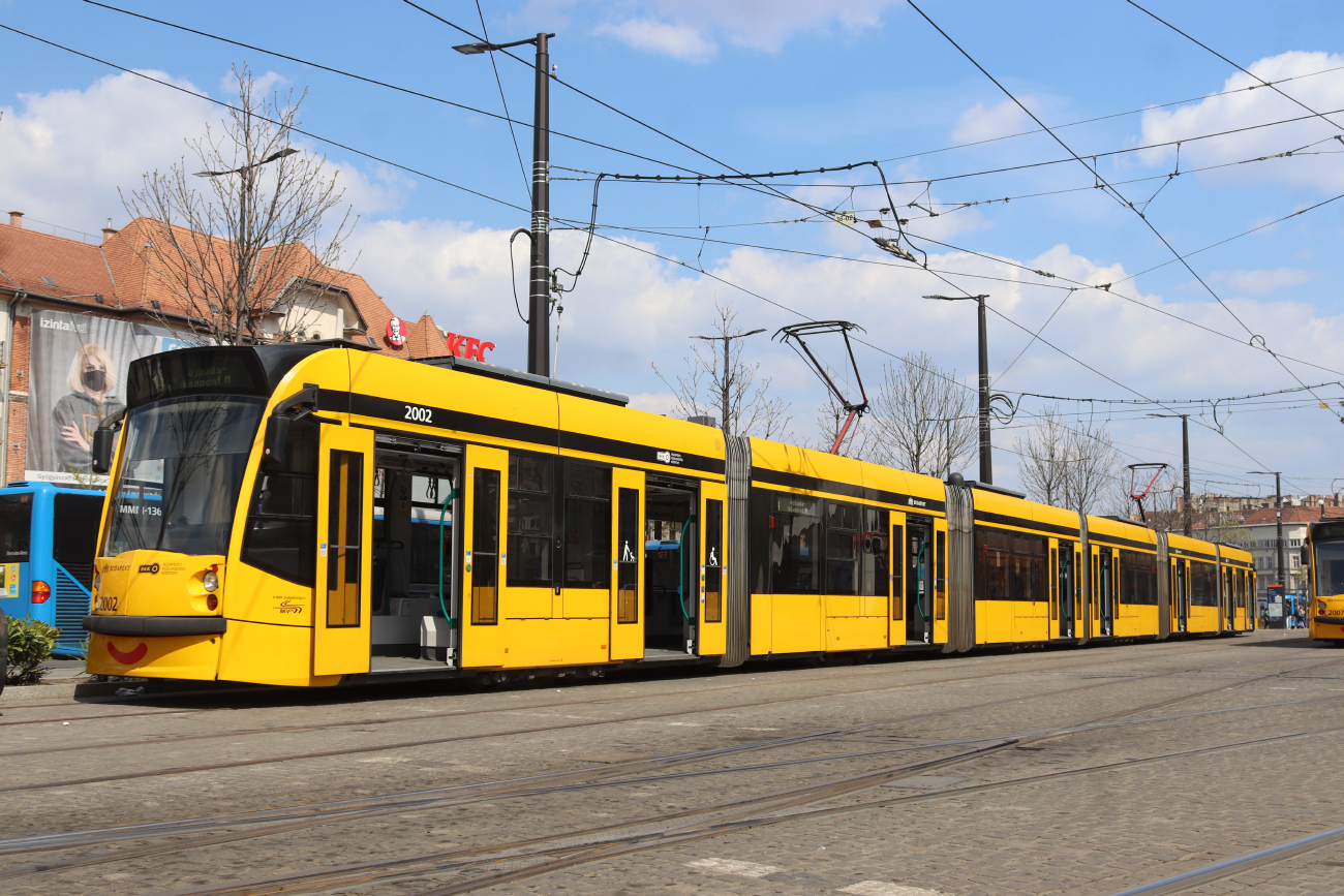 Будапешт, Siemens Combino Supra NF12B № 2002