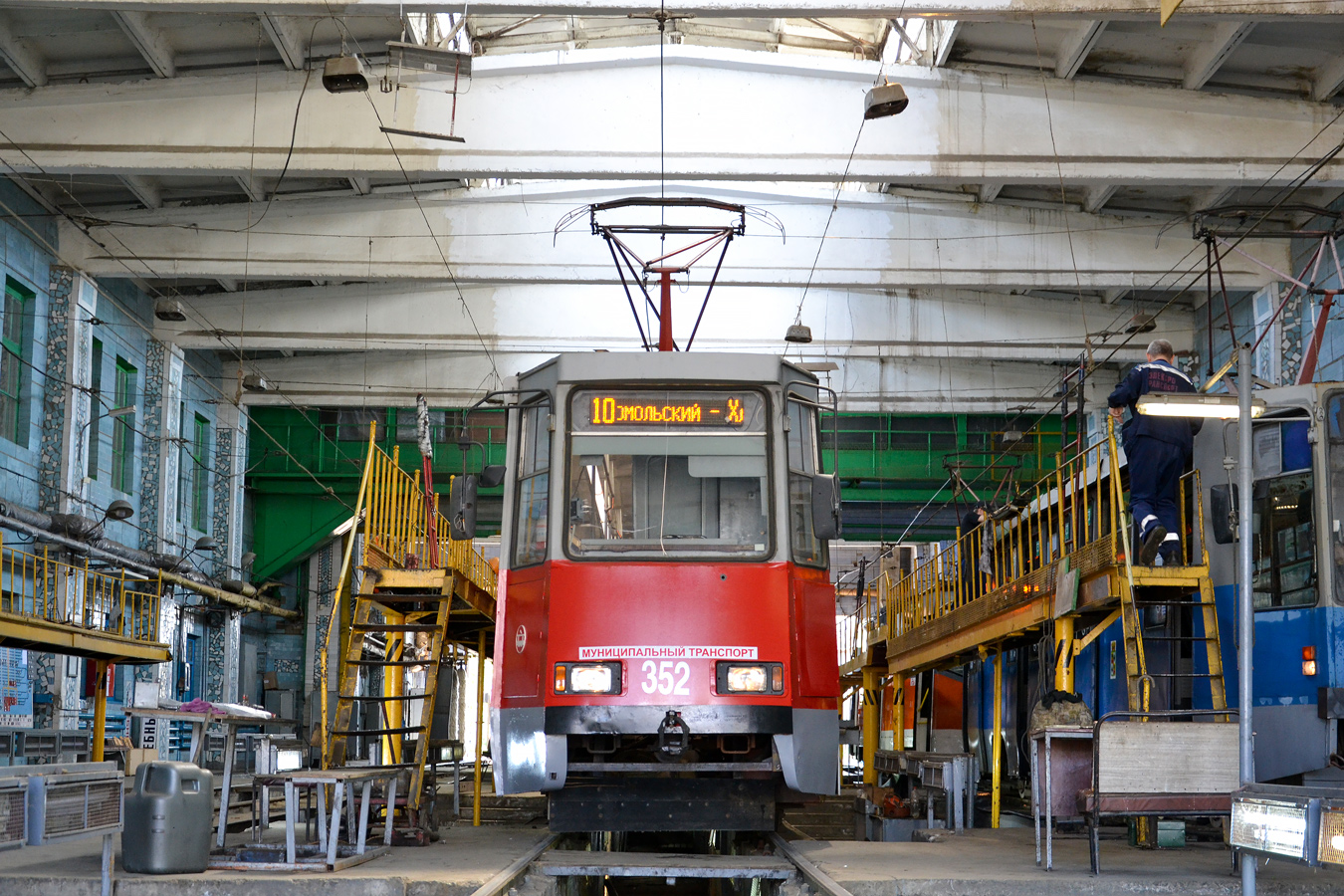 Краснодар, 71-605 (КТМ-5М3) № 352