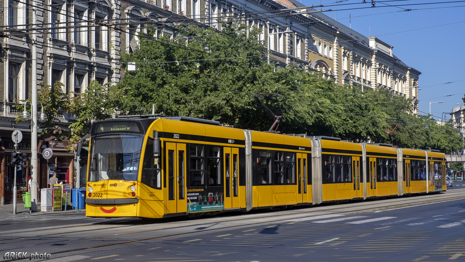 Budapešta, Siemens Combino Supra NF12B № 2022