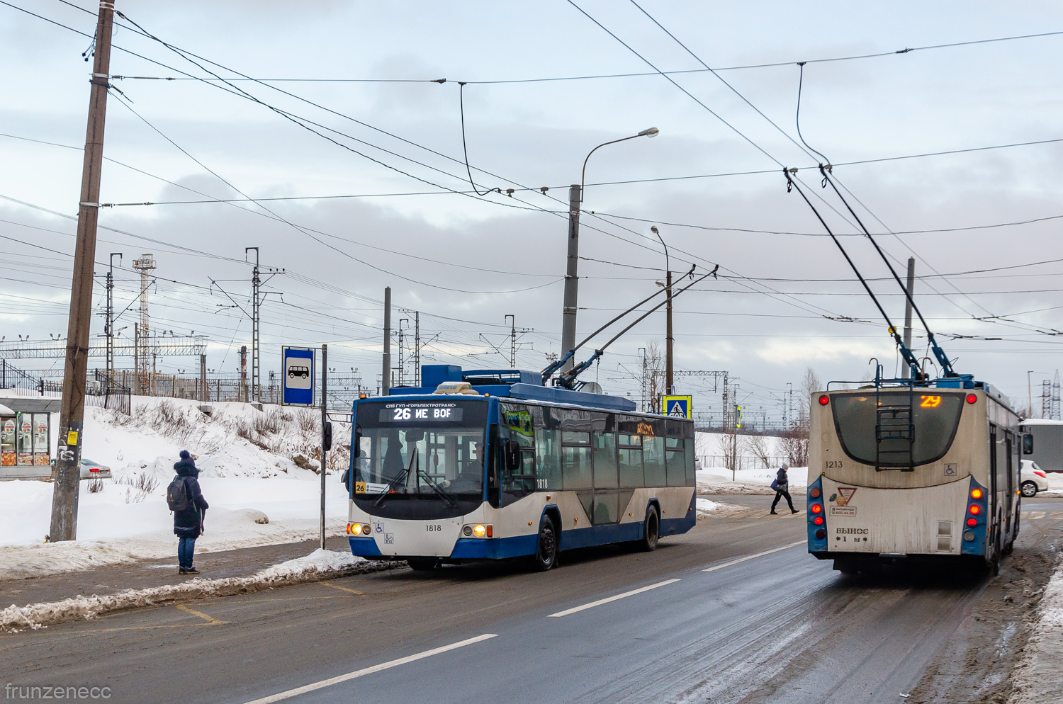 Petrohrad, VMZ-5298.01 “Avangard” č. 1818; Petrohrad, VMZ-5298.01 “Avangard” č. 1213