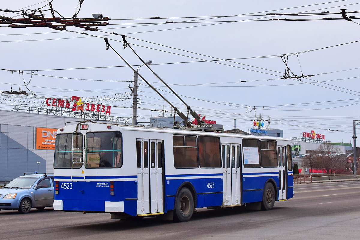 伏爾加格勒, ZiU-682G-016 (012) # 4523