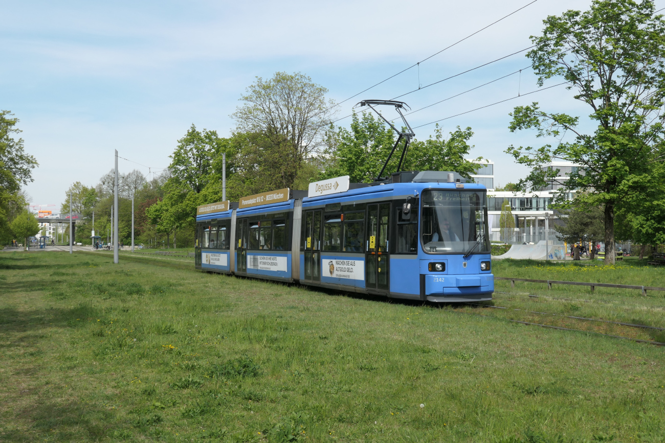 Мюнхен, Adtranz R2.2b № 2142