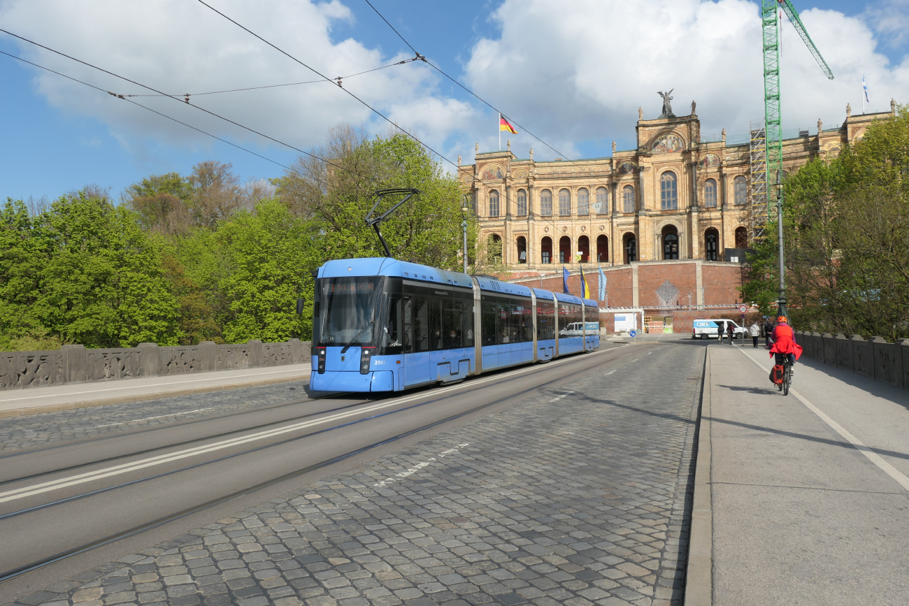 Мюнхен, Stadler Variobahn S1.4 № 2303