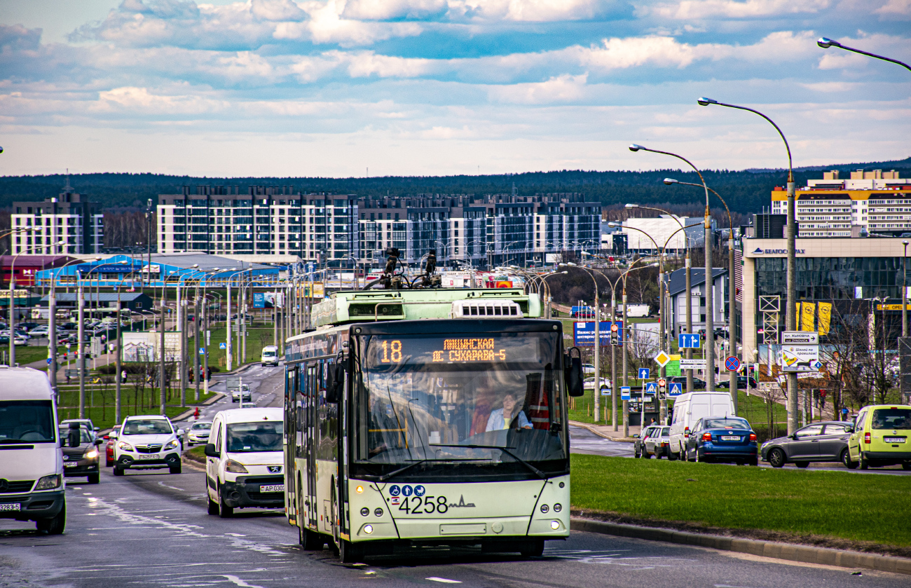 Minszk, MAZ-203T70 — 4258