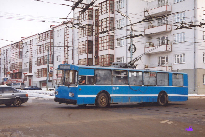 Ижевск, ЗиУ-682В [В00] № 1256; Ижевск — Старые фотографии