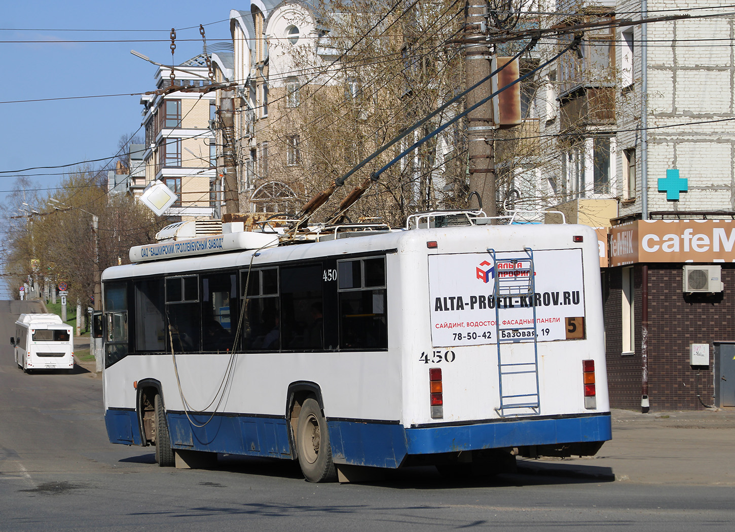 Киров, БТЗ-52764Р № 450