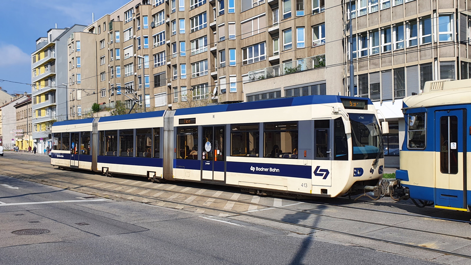 Вена, Bombardier 400 № 413