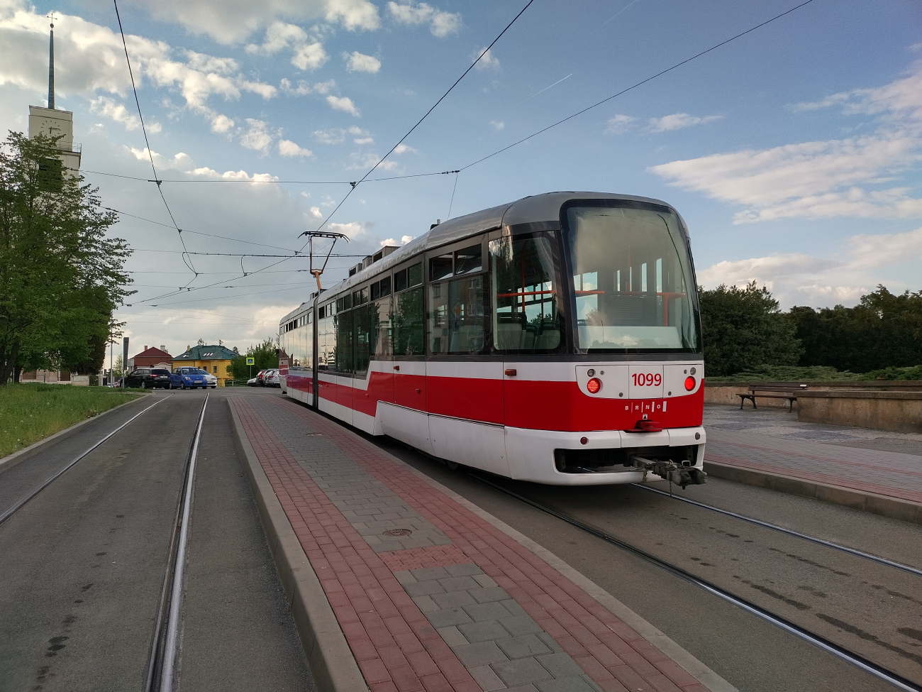 Брно, Vario LF2R.E № 1099