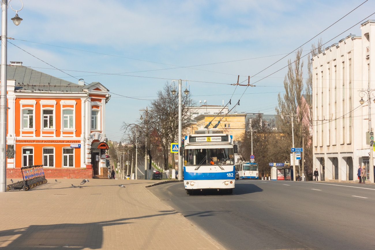 Владимир, ЗиУ-682Г-016.02 № 182