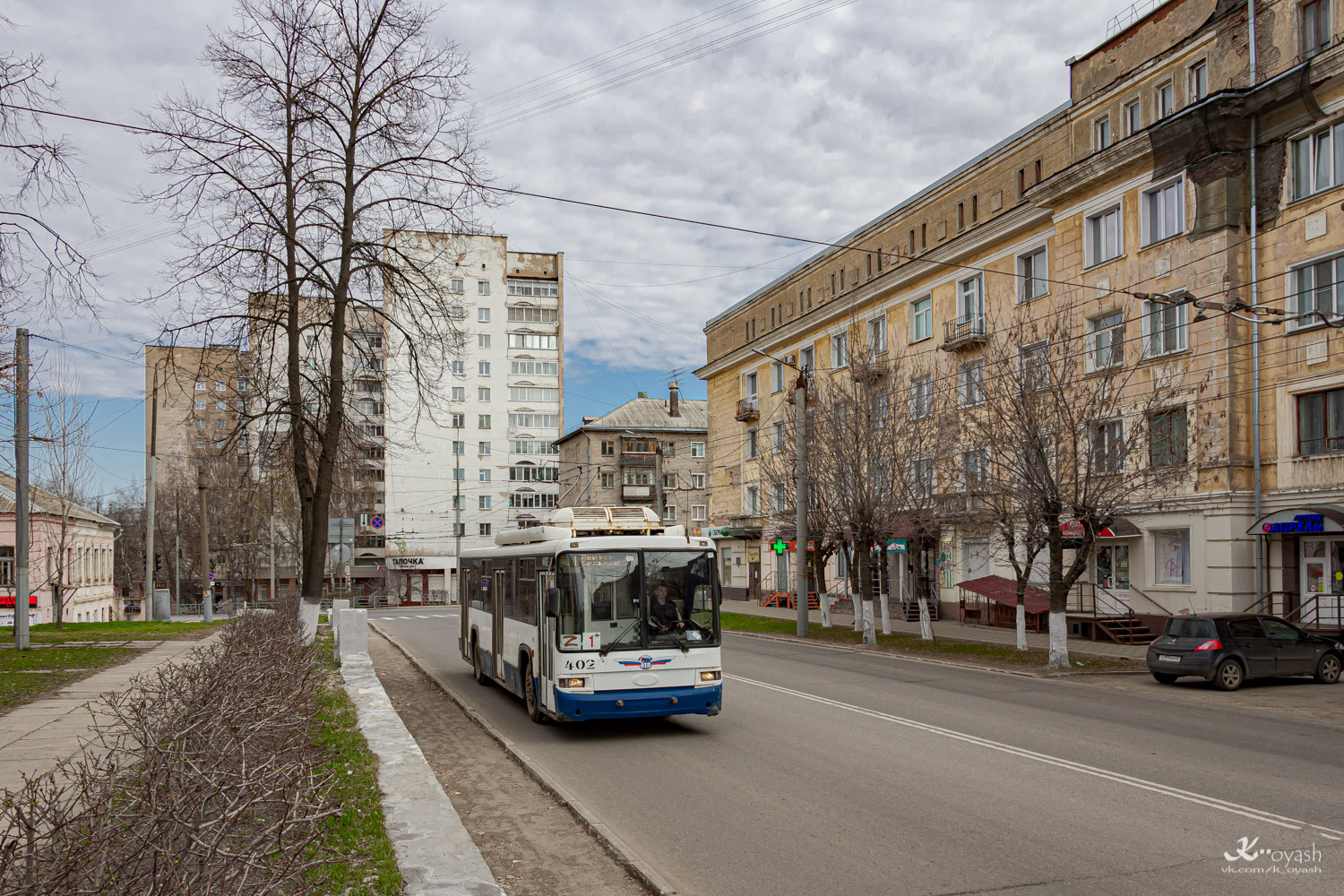 Киров, БТЗ-52767Р № 402