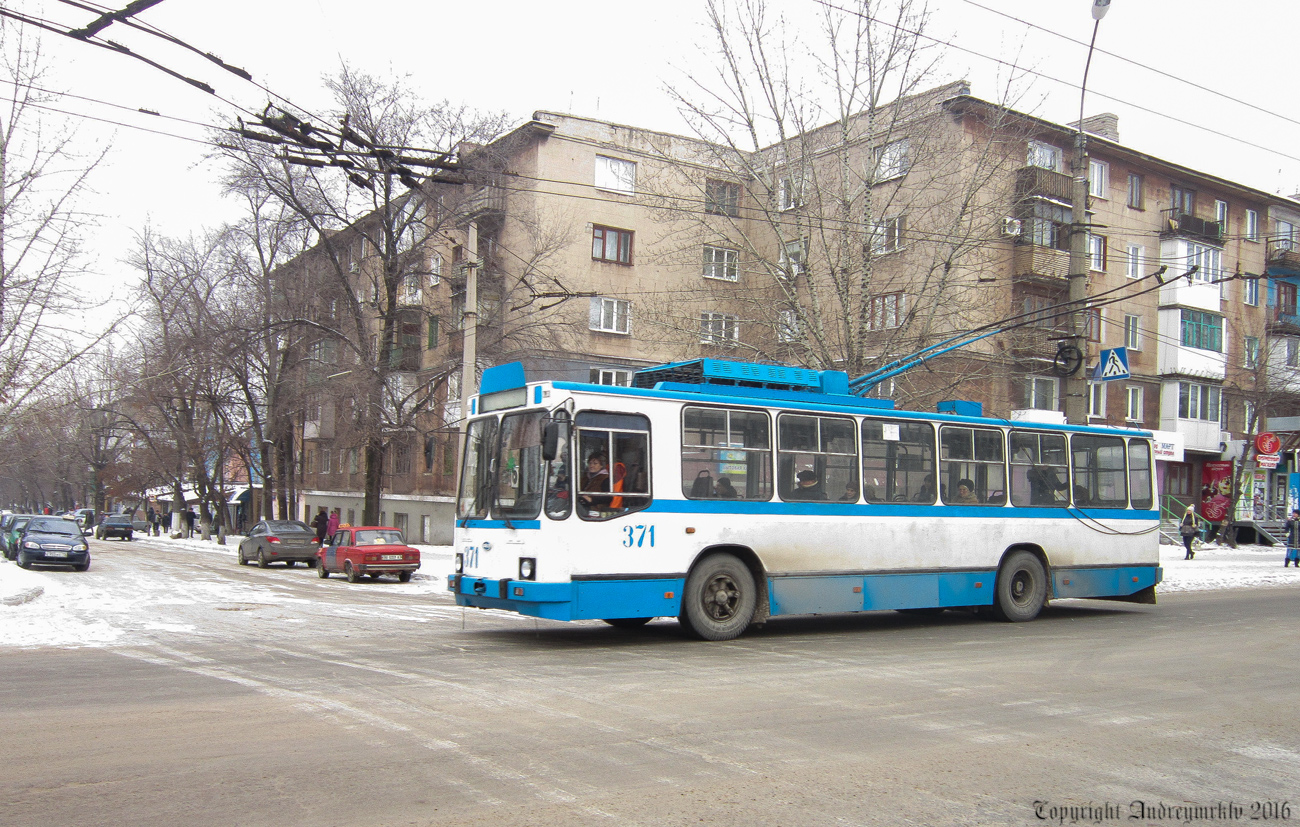 Алчэўск, ЮМЗ Т2 № 371