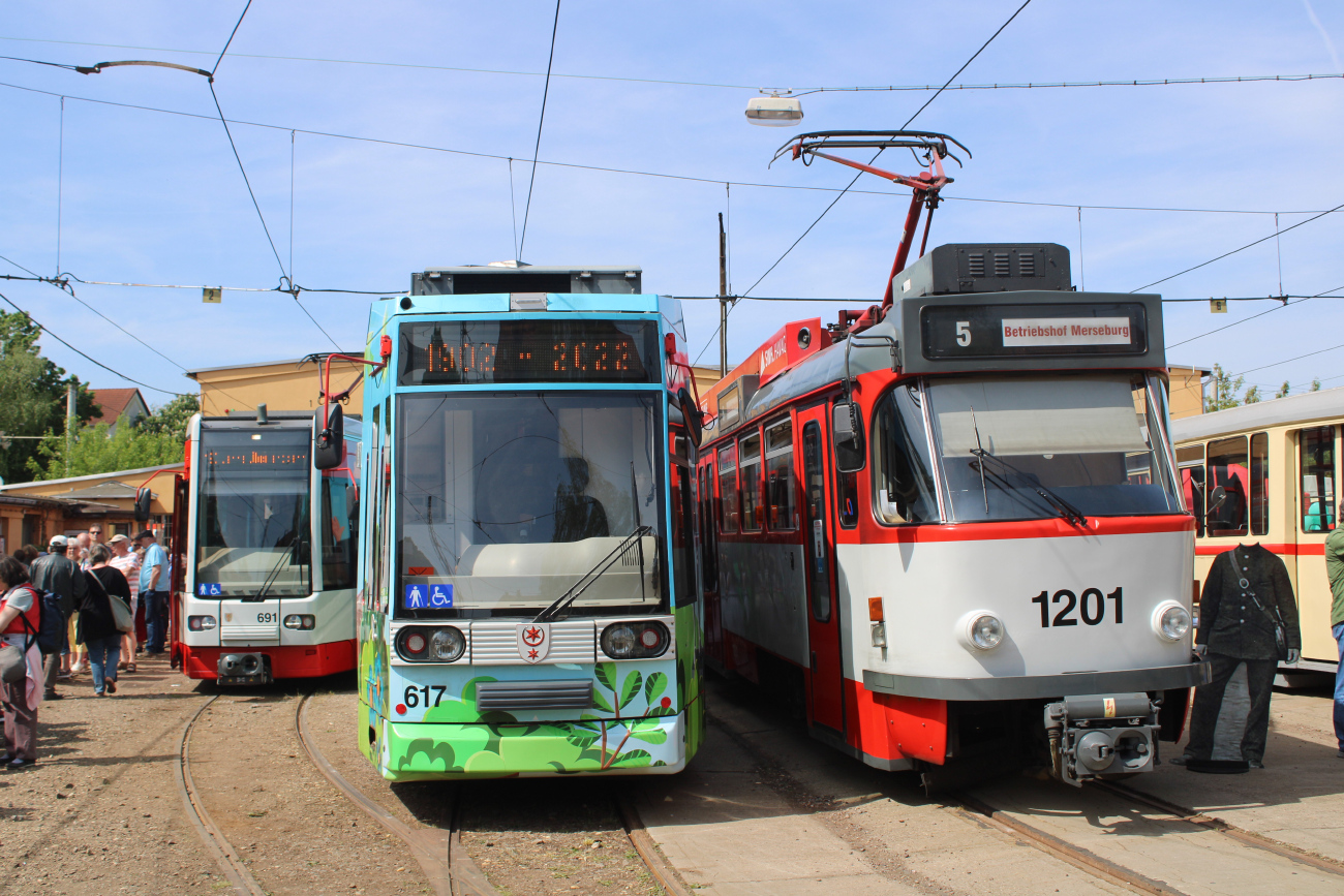 Галле, Duewag MGT6D № 617; Галле, Tatra T4DC № 1201