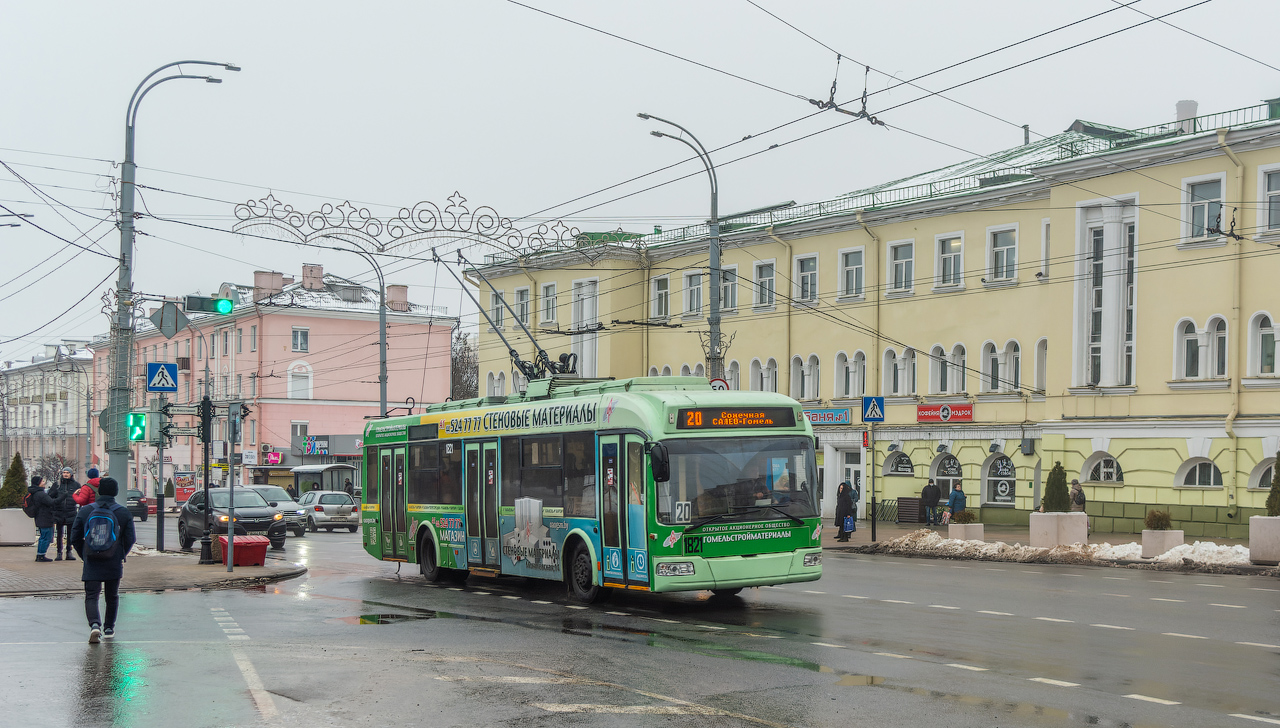 Гомель, БКМ 32102 № 1821