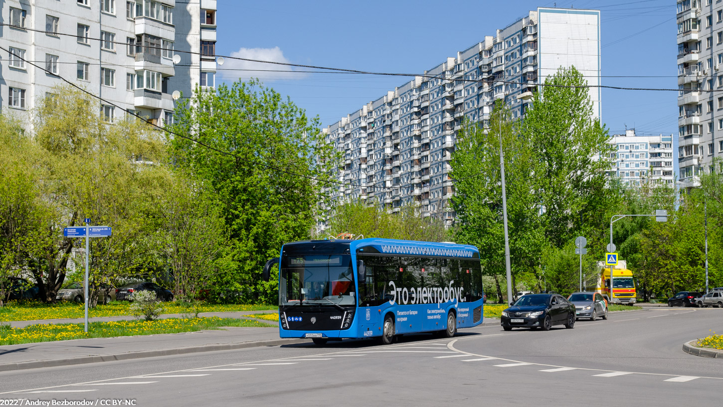 Москва, КАМАЗ-6282 № 441939