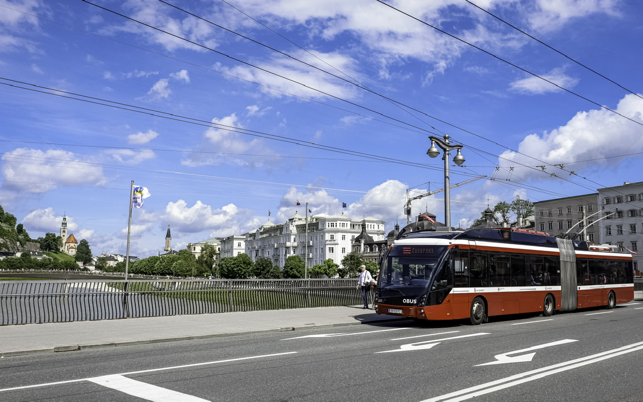 Зальцбург, Solaris Trollino III 18 AC MetroStyle № 323