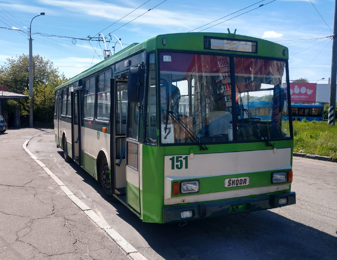 Ровно, Škoda 14Tr08/6 № 151