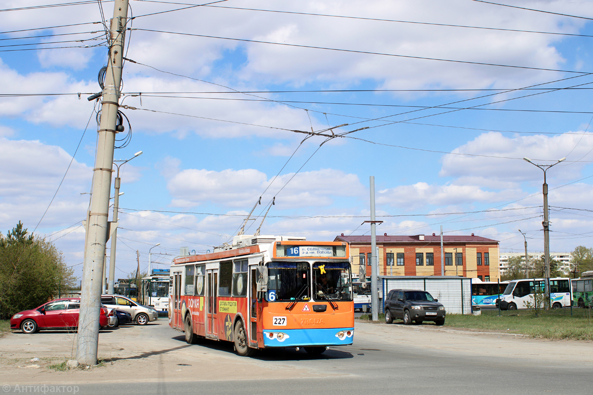Омск, ЗиУ-682Г-016.02 № 227
