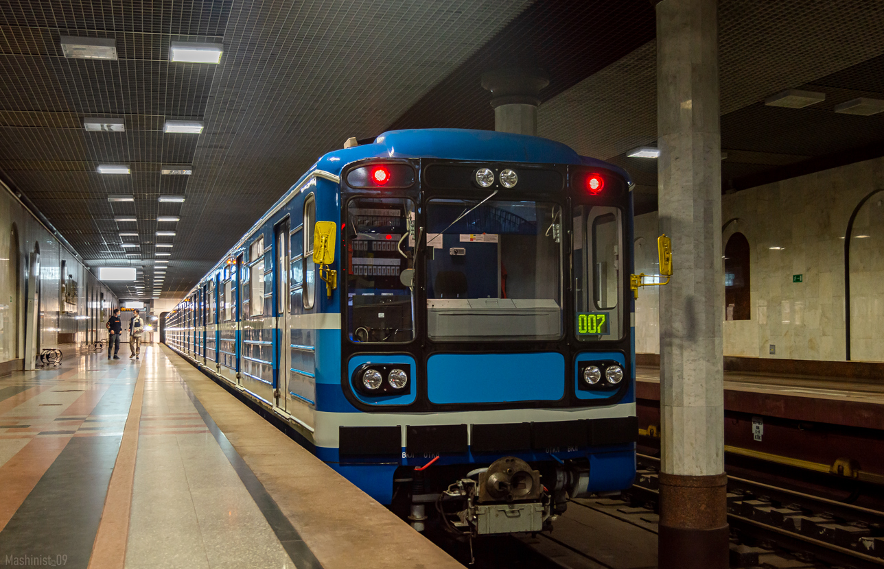 Самара, 81-717 (ЛВЗ) № 8827