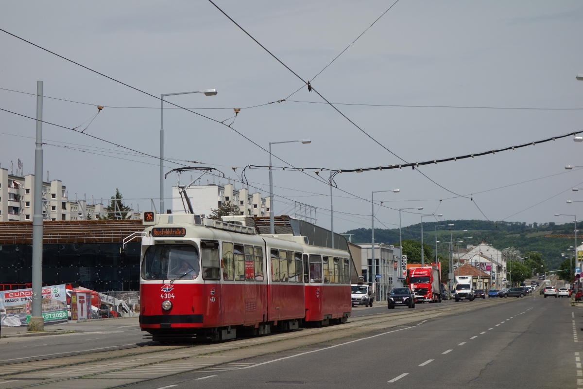 Viena, Lohner Type E2 nr. 4304; Viena, Bombardier Type c5 nr. 1472