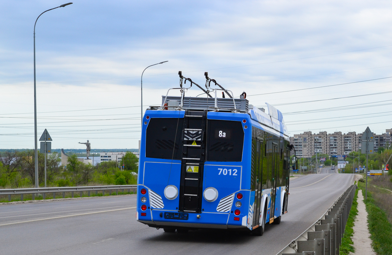 Волгоград, БКМ 32100D № 7012