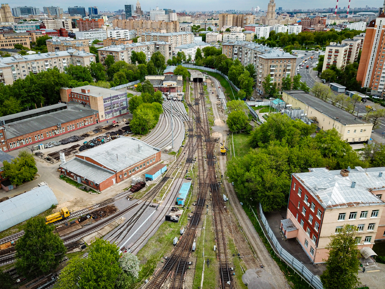 Москва — Метрополитен — [5] Кольцевая линия