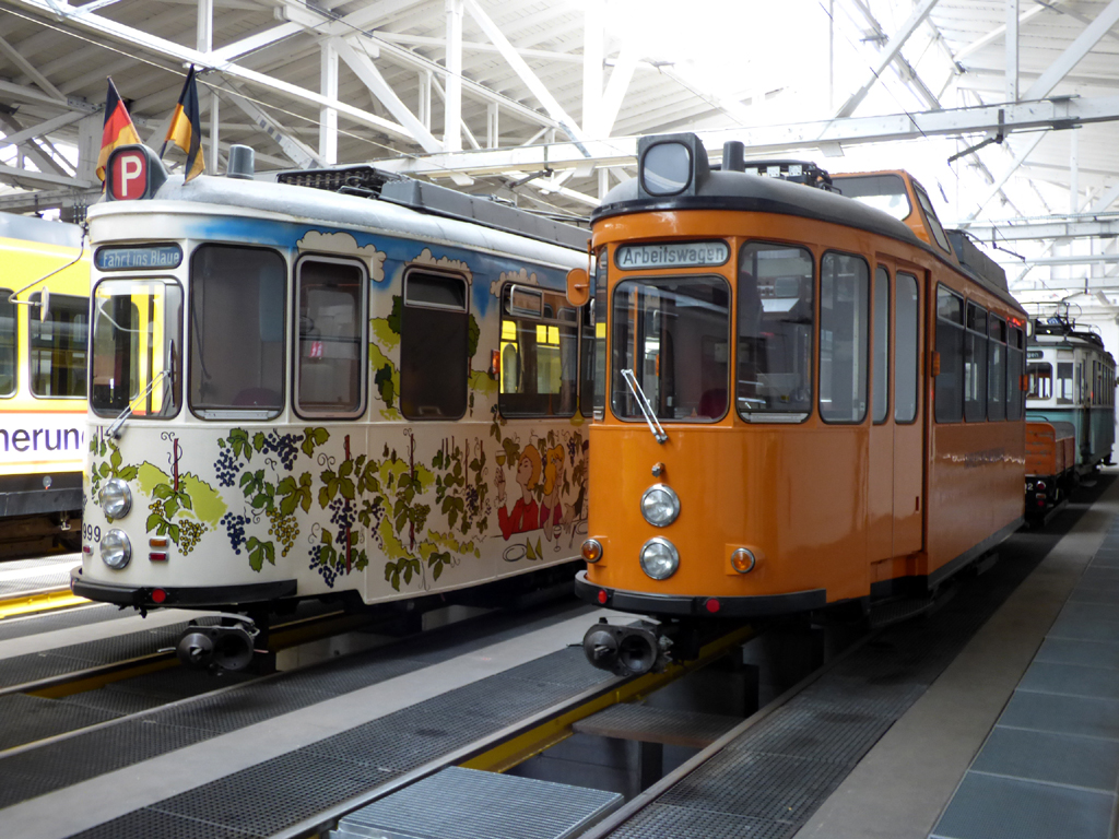 Штутгарт, Esslingen T2 № 2033; Штутгарт, Esslingen typ DoT4 № 999 Штутгарт, Esslingen T2 № 2033; Штутгарт, Esslingen typ DoT4 № 999