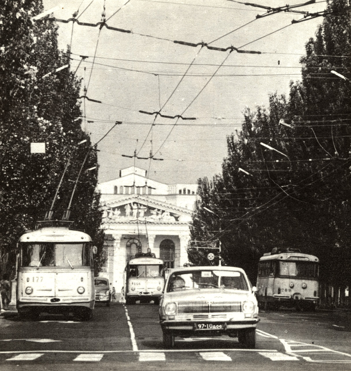 馬里烏波爾, Škoda 9Tr # 177; 馬里烏波爾, Škoda 9Tr # 148; 馬里烏波爾 — Historical photos 馬里烏波爾, Škoda 9Tr # 177; 馬里烏波爾, Škoda 9Tr # 148; 馬里烏波爾 — Historical photos