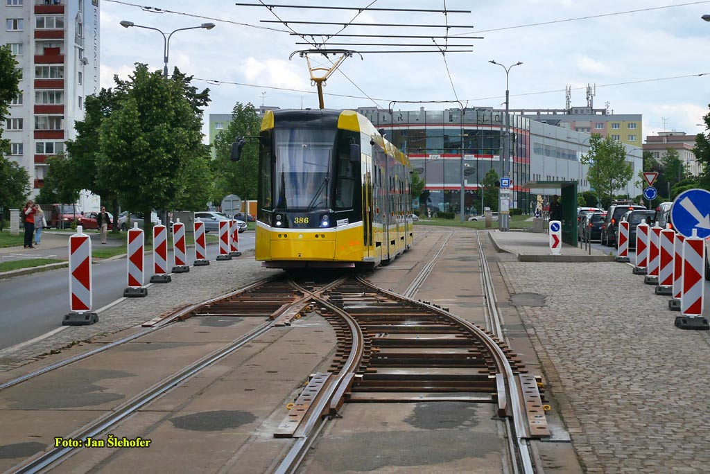 Plzeň, Škoda 40T ForCity Smart č. 386
