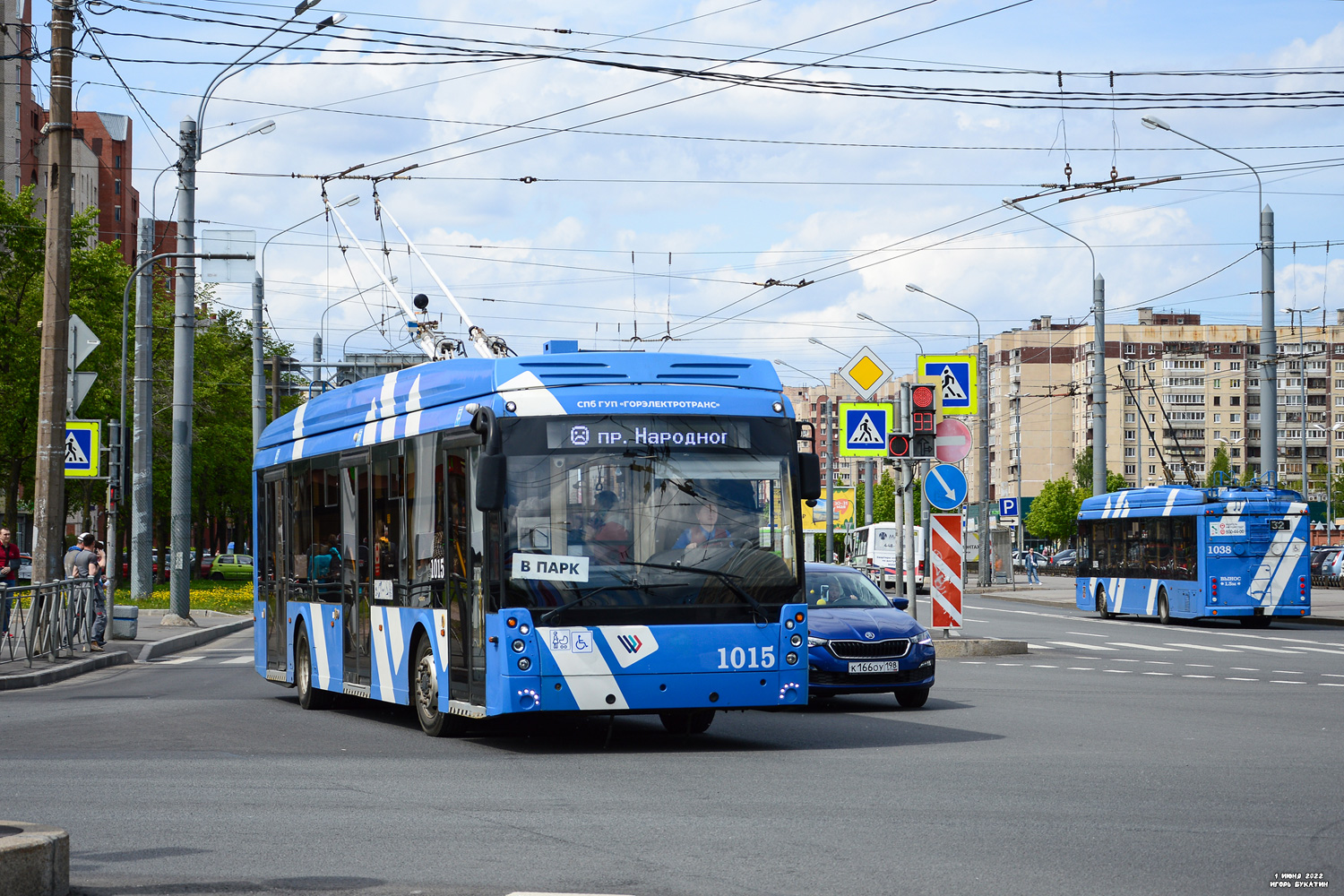 Санкт-Петербург, Тролза-5265.08 «Мегаполис» № 1015; Санкт-Петербург, Тролза-5265.08 «Мегаполис» № 1038