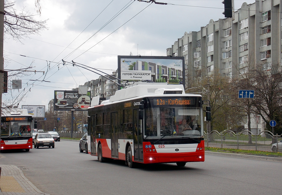 Луцк, Богдан Т70117 № 025