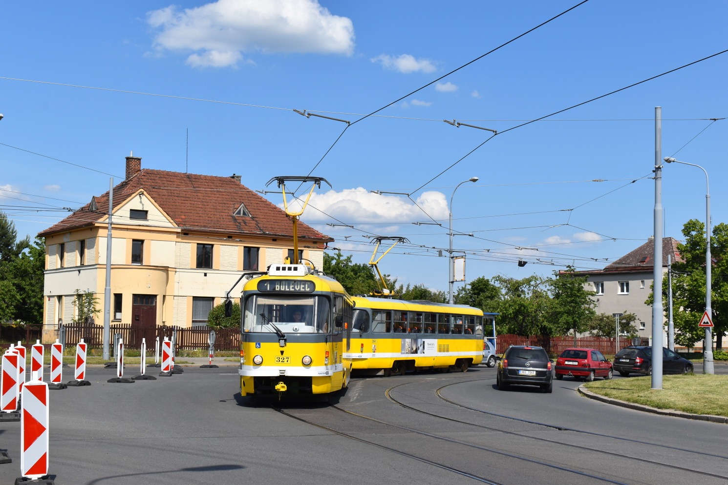 Пльзень, Tatra T3R.PLF № 327