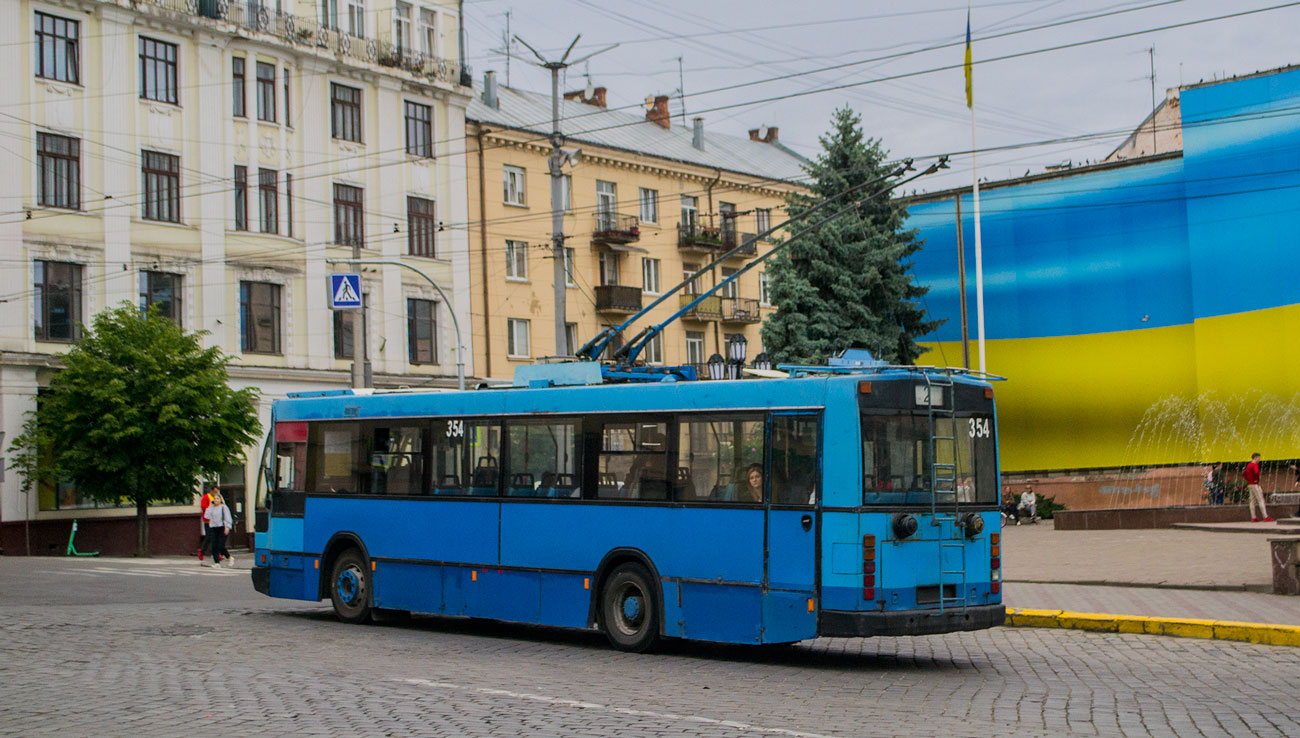 Черновцы, Den Oudsten B88 № 354