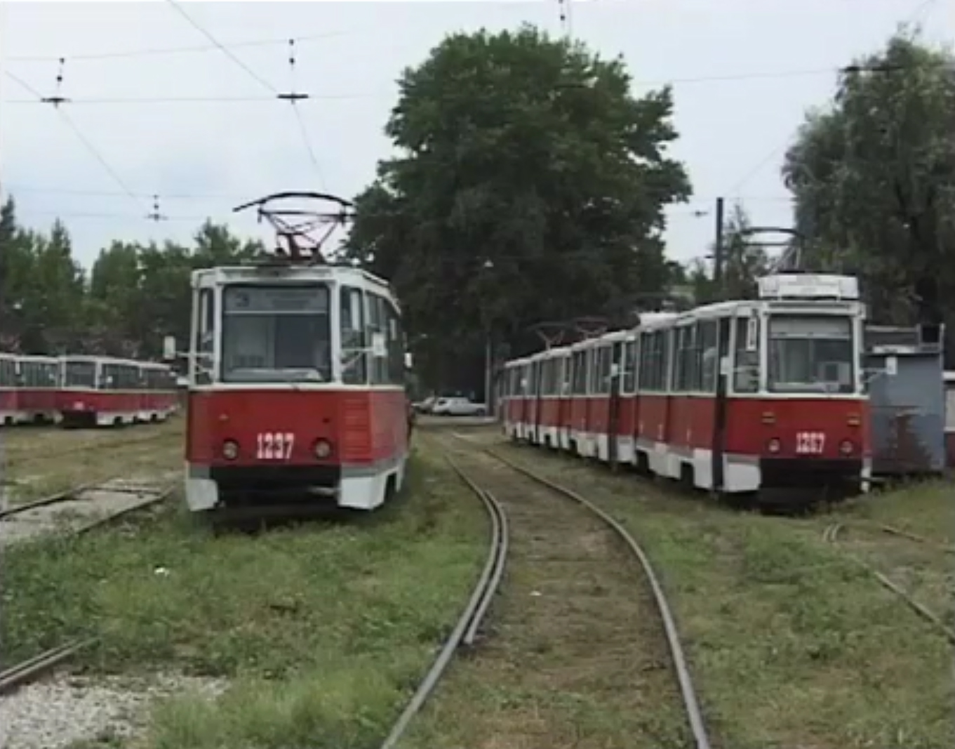Саратов, 71-605 (КТМ-5М3) № 1237; Саратов, 71-605 (КТМ-5М3) № 1267; Саратов — Кировское трамвайное депо