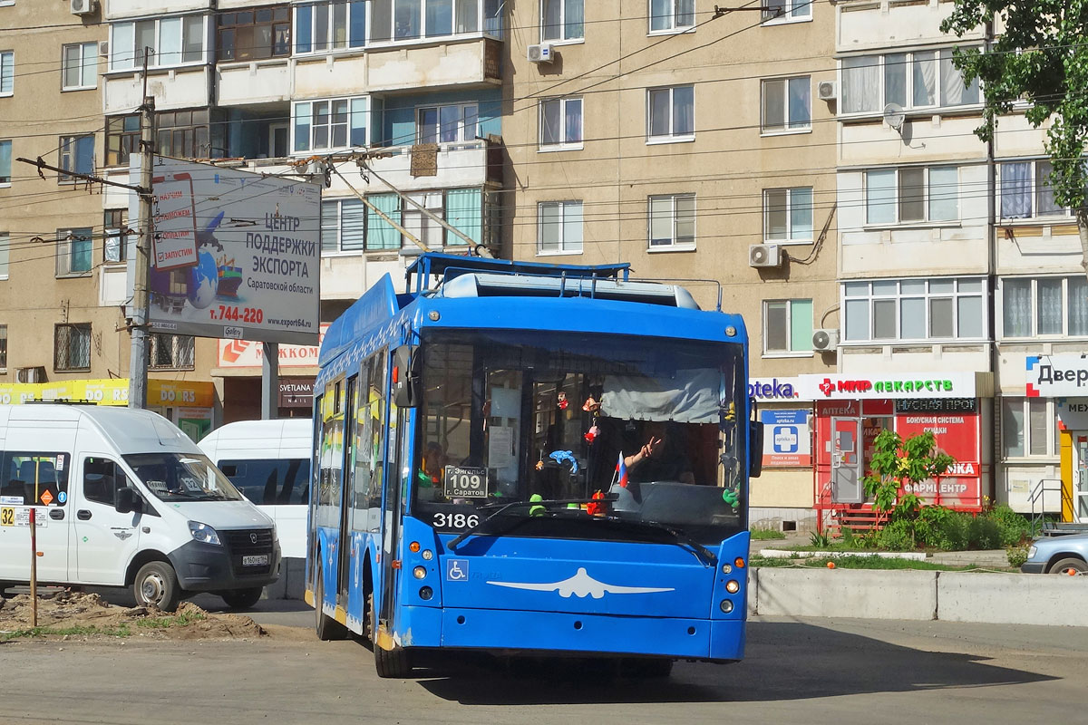 Engels, Trolza-5265.00 “Megapolis” — 3186