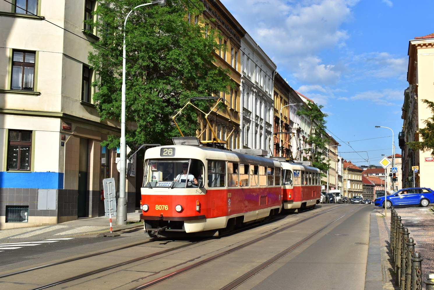 Прага, Tatra T3M2-DVC № 8076