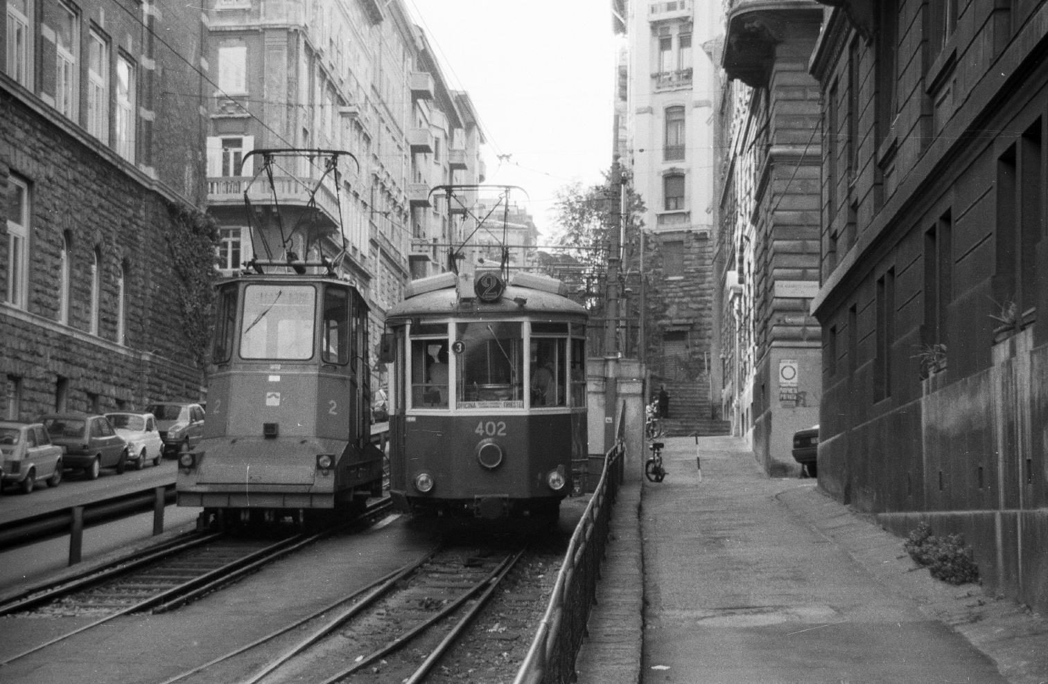 Triest, Chinetti/BELL Nr 2; Triest, SPF series 101-107 Nr 402; Triest — Old photos