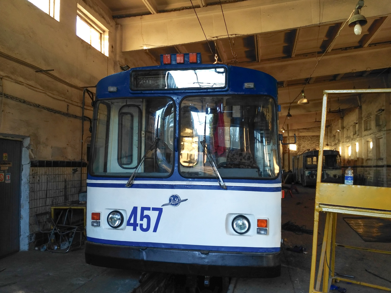Херсон, ЗиУ-683В01 № 457