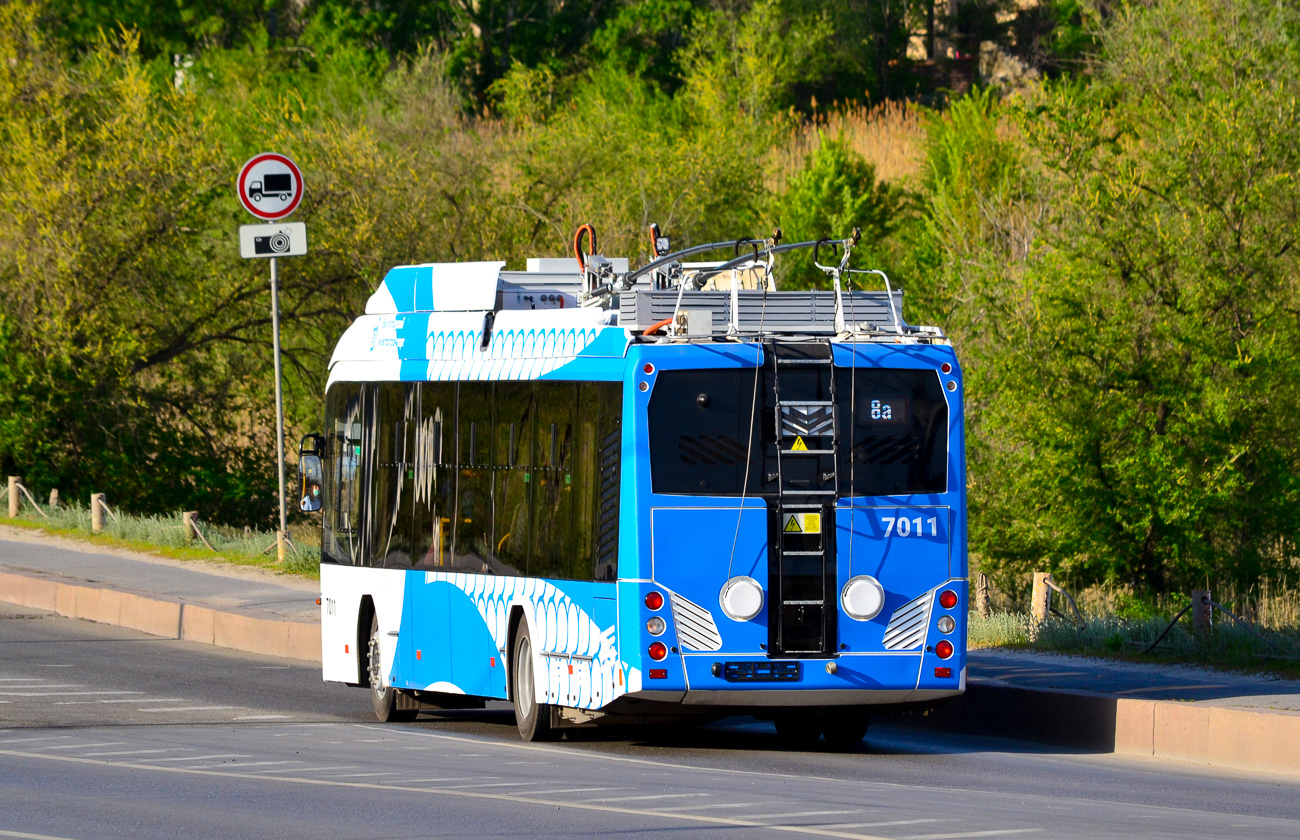 Волгоград, БКМ 32100D № 7011
