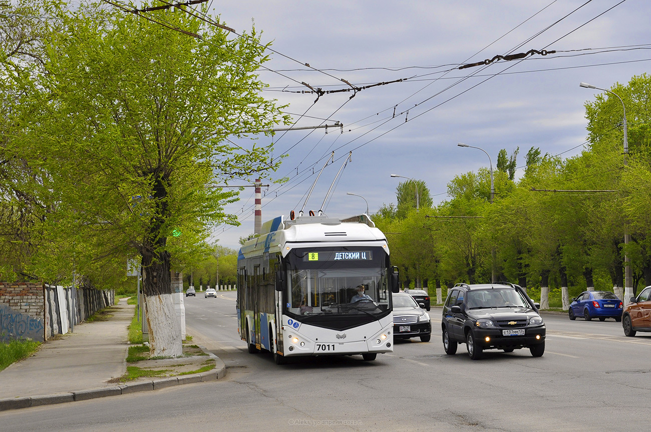 Волгоград, БКМ 32100D № 7011