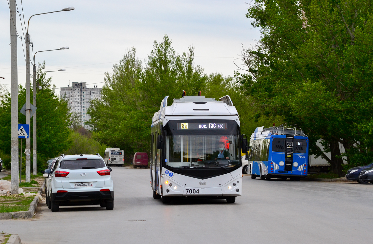 Волгоград, БКМ 32100D № 7004