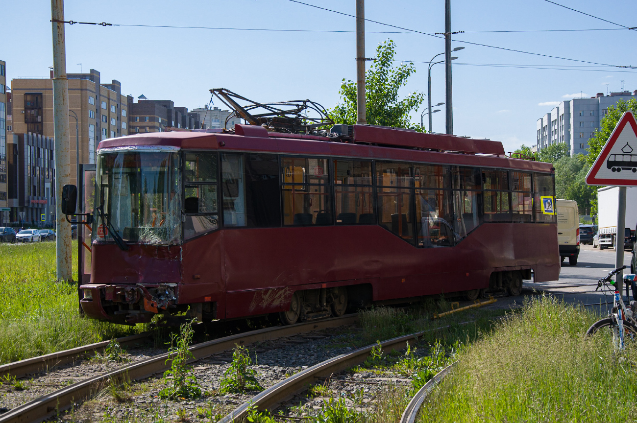 Казань, БКМ 62103 № 1330; Казань — ДТП и прочие происшествия с электротранспортом