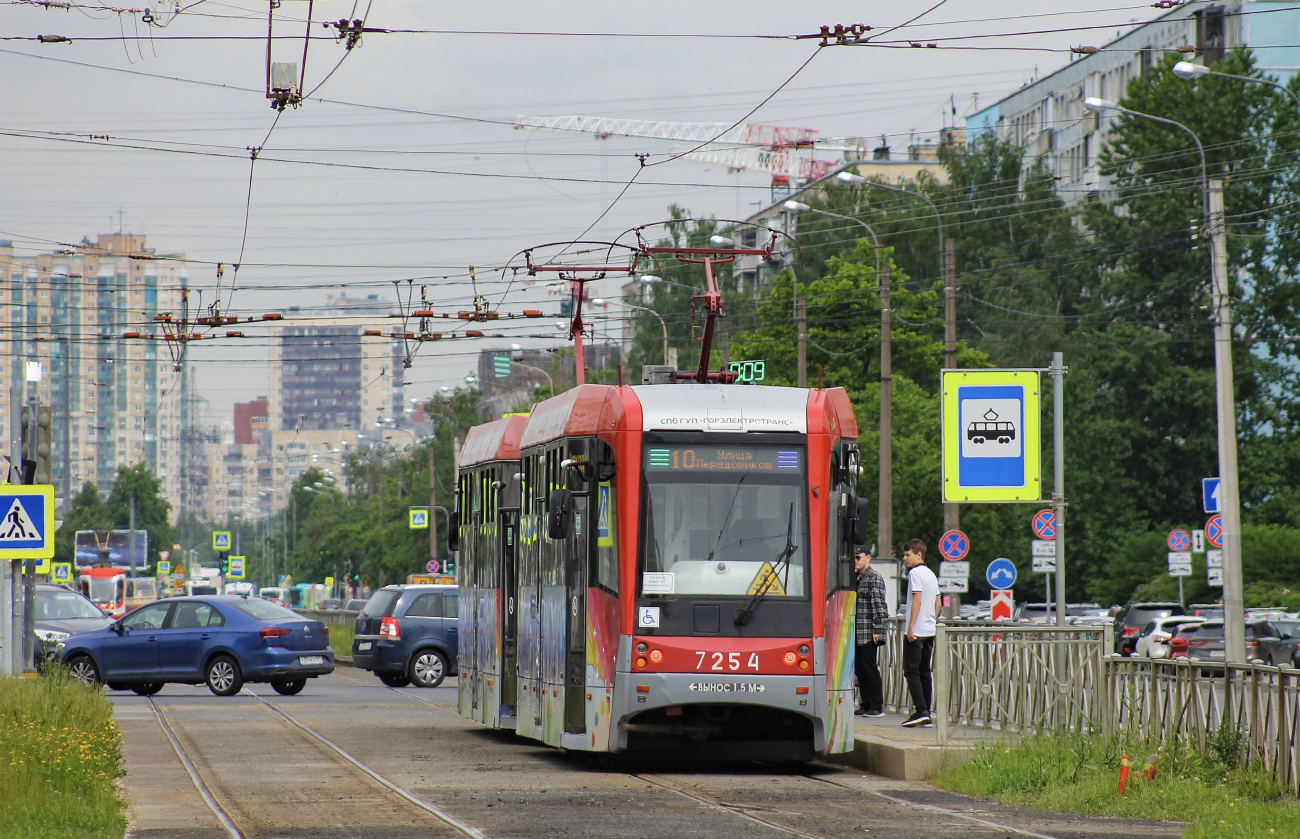 Szentpétervár, LM-68M3 — 7254