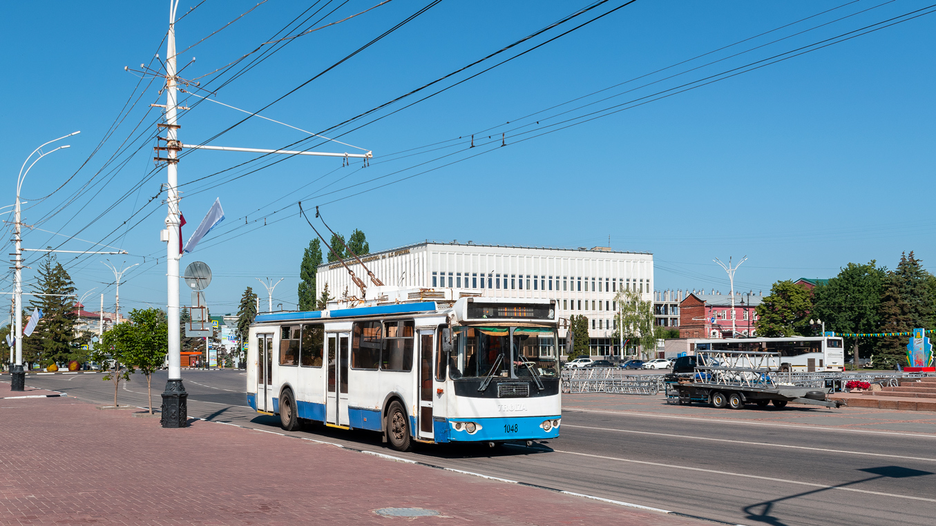 Tambov, ZiU-682G-016.04 N°. 1048