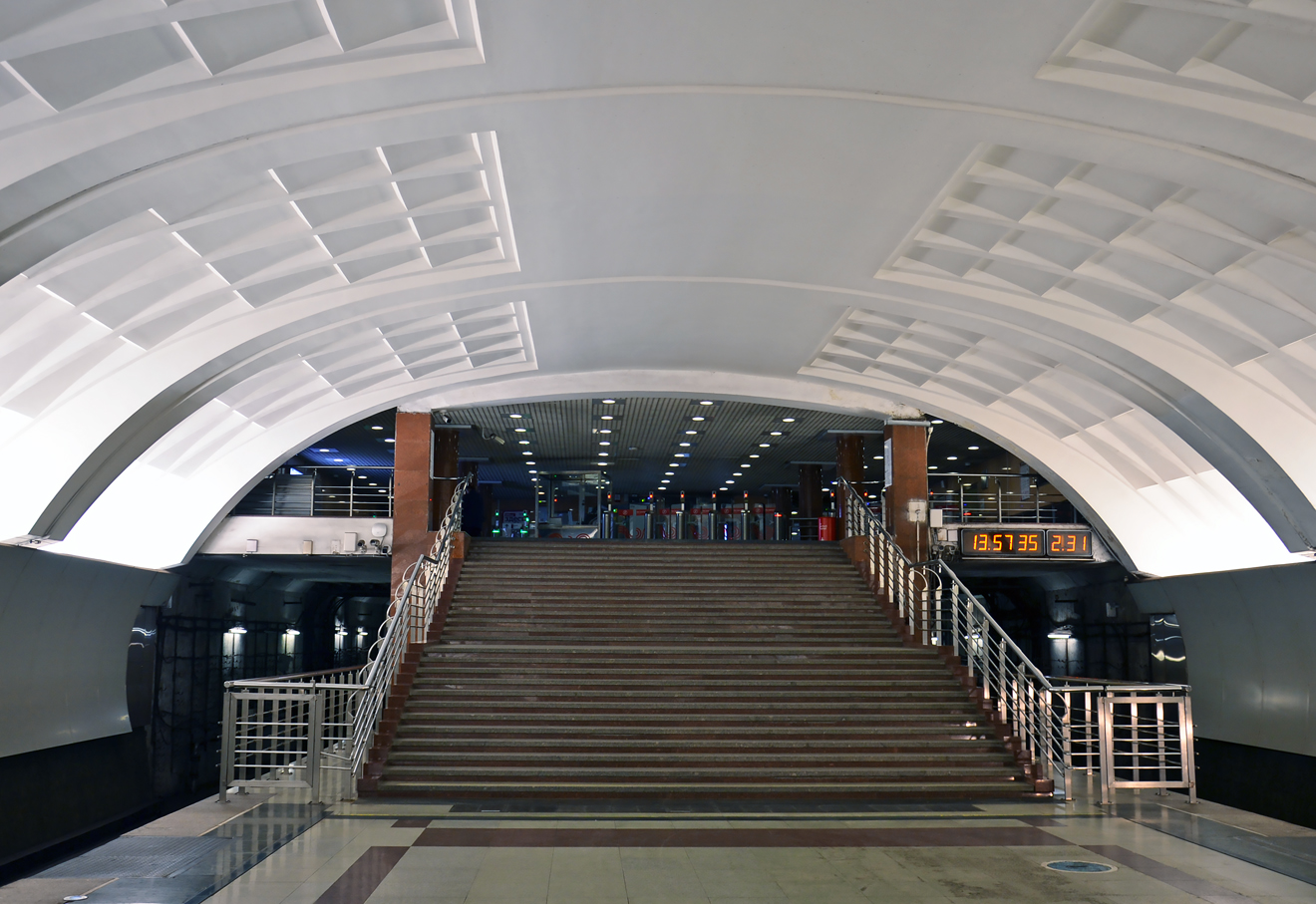 Москва — Метрополитен — [3] Арбатско-Покровская линия