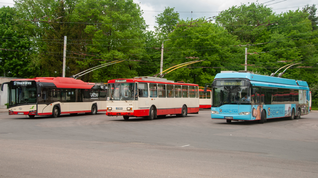 Vilnius, Škoda 14Tr13/6 č. 1616; Vilnius, Solaris Trollino II 15 AC č. 2708