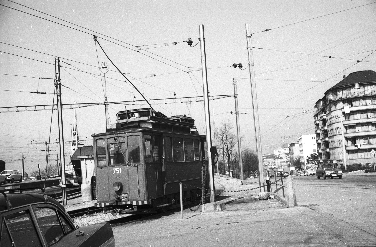 Lausanne, 2-axle motor car nr. 751; Lausanne — Old photos